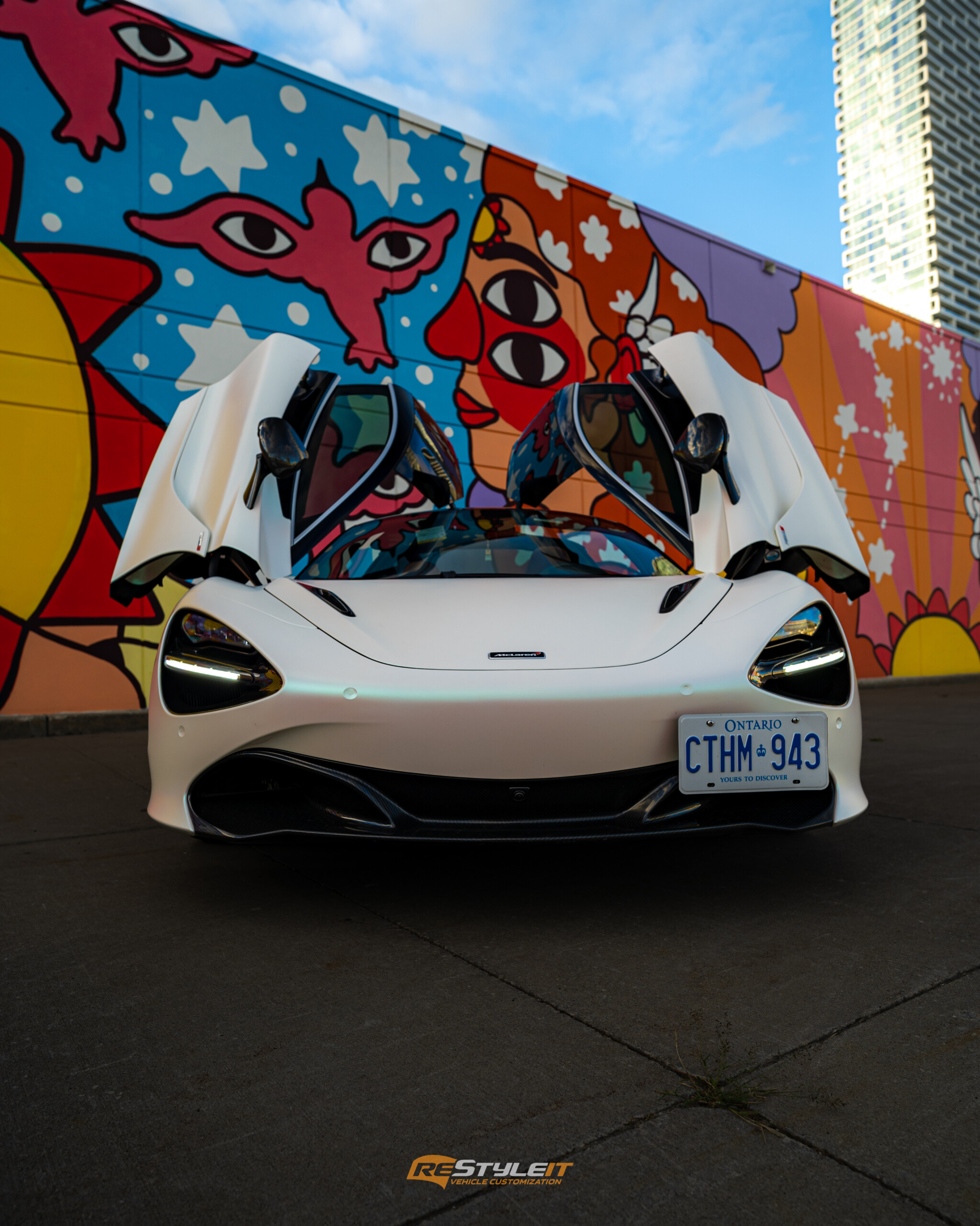 Unveiling the Flawless Elegance: Special Pearl White Wrap on Lamborghini Huracan and McLaren 720s